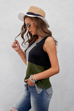Load image into Gallery viewer, Green Crew Neck Color Block Tank
